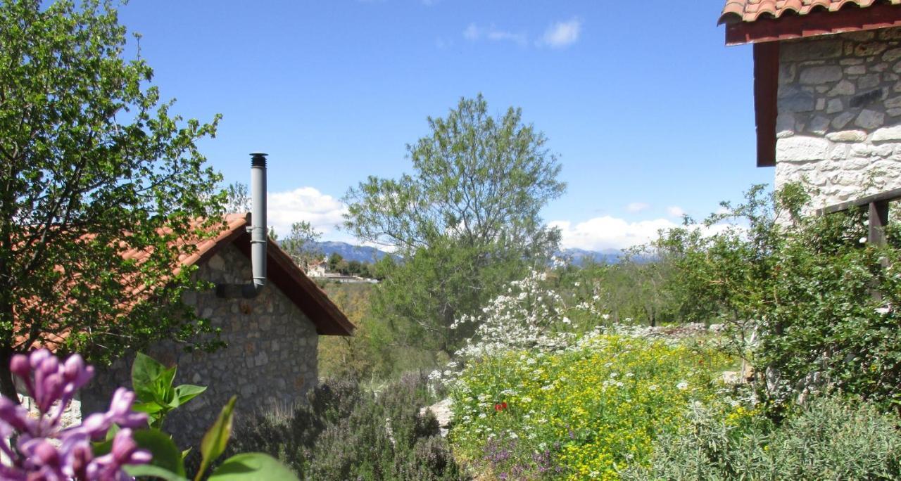 Stone House In A Quiet Landscape, Leonidion Villa Kültér fotó
